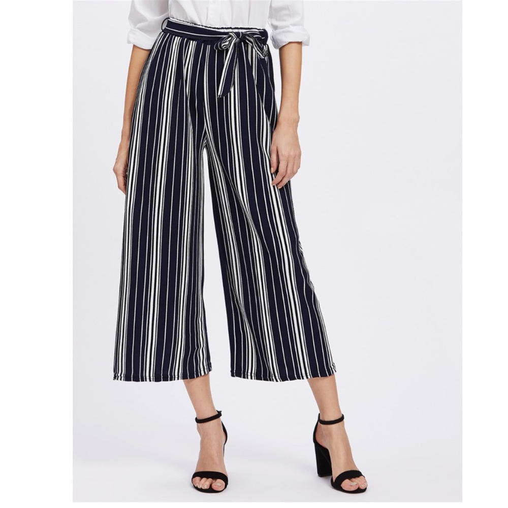 Striped leg pants 🖤(7b) - Picture 3 of 4